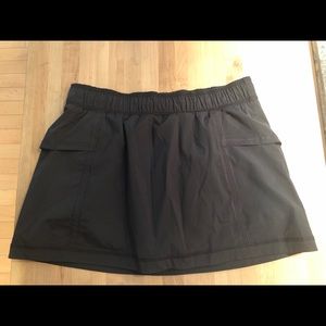 Lululemon skort, size 6!